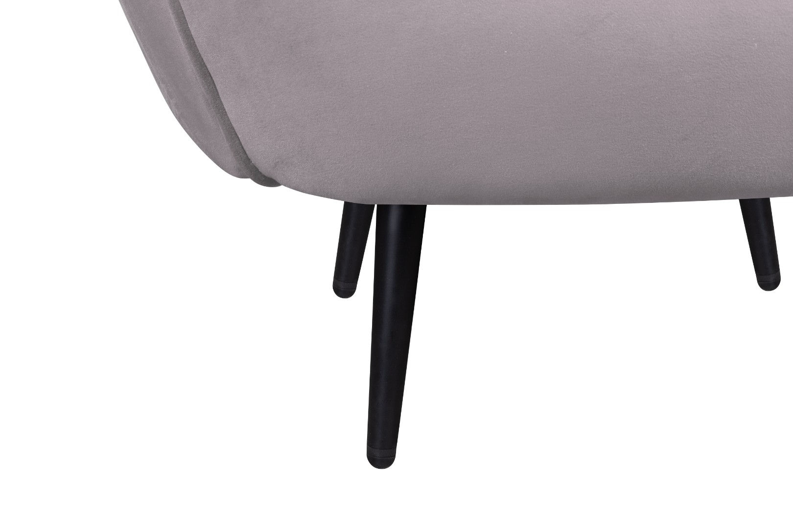 Мягкое кресло Benee Grey на черных ножках в интерьере в Москве Мягкое кресло Benee Grey на черных ножках в интерьере
