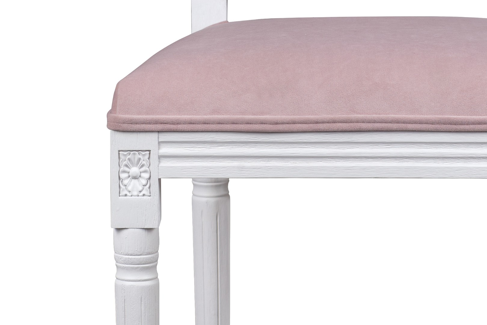 Дизайнерский обеденный стул Lotos Pink в интерьере в Москве Дизайнерский обеденный стул Lotos Pink в интерьере