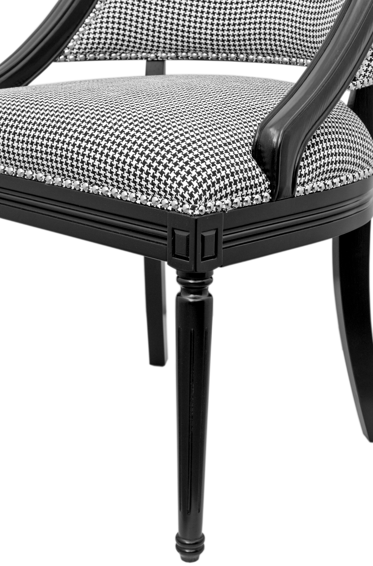 фото Низкое кресло Charlie