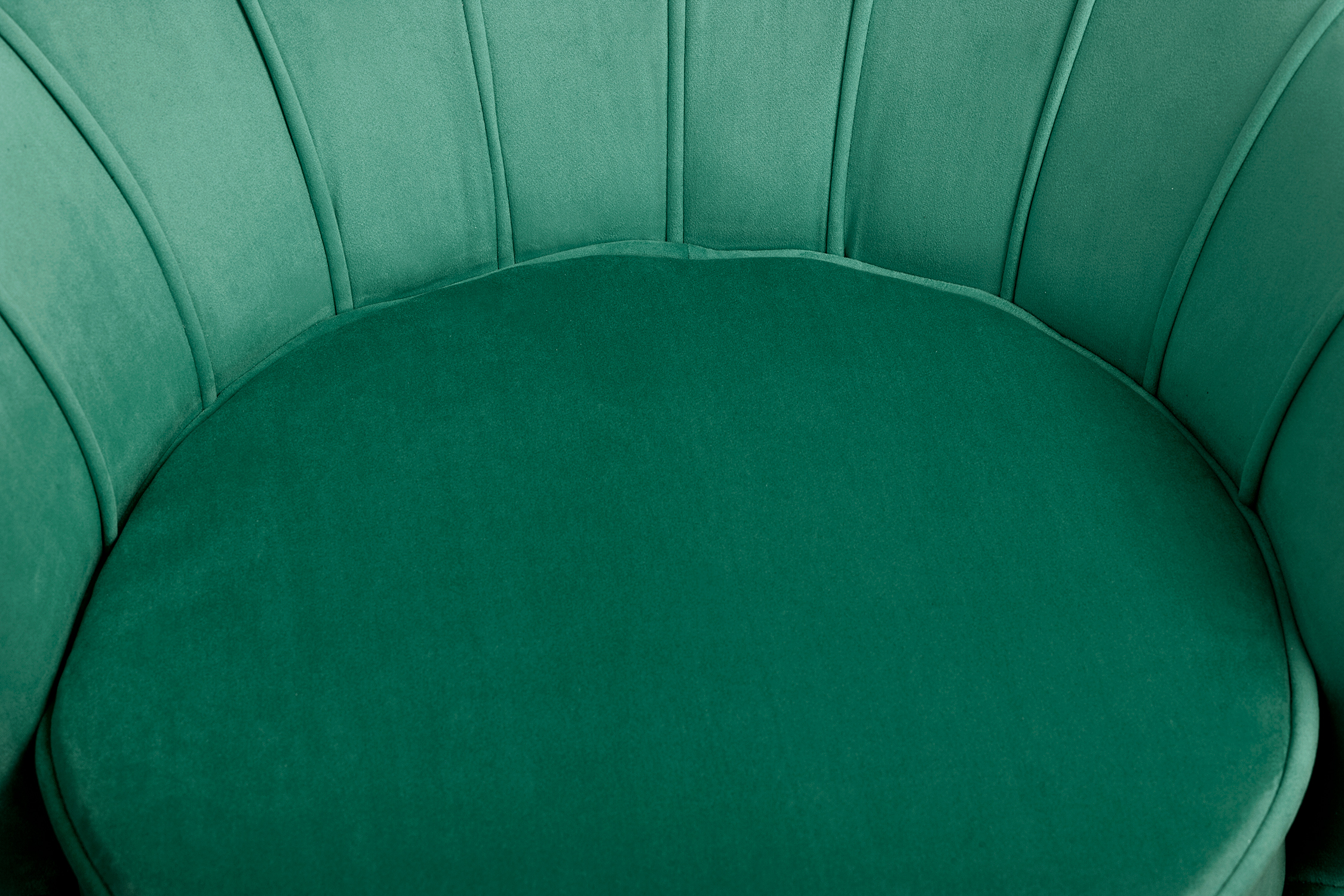 Низкое кресло ракушка Pearl Green V2 в интерьере