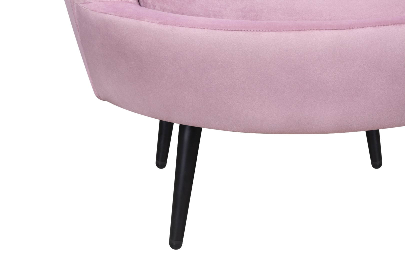 фото Кресло ракушка Pearl Pink на черных ножках в интерьере