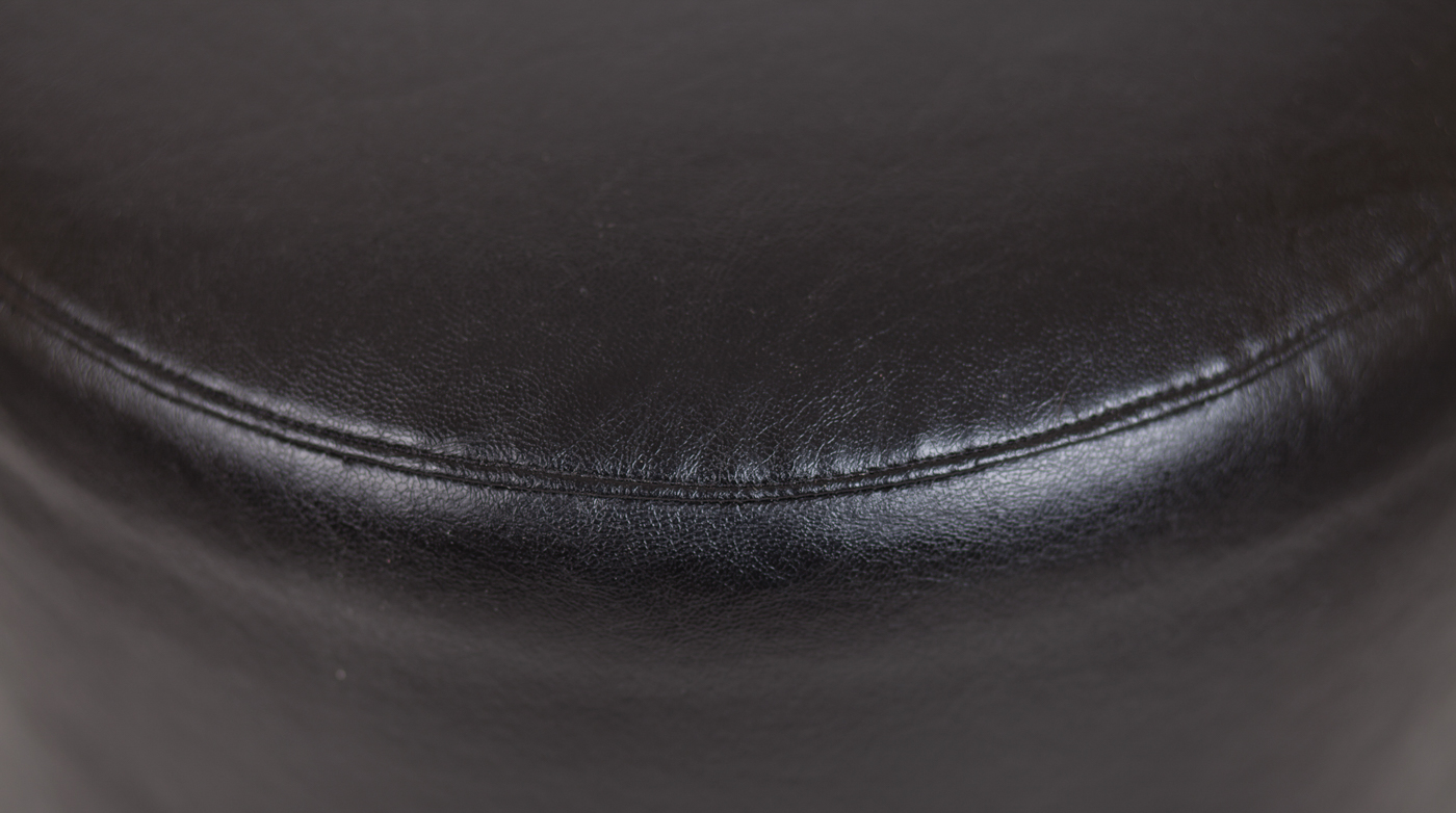 купить Дизайнерский пуф Topper Black