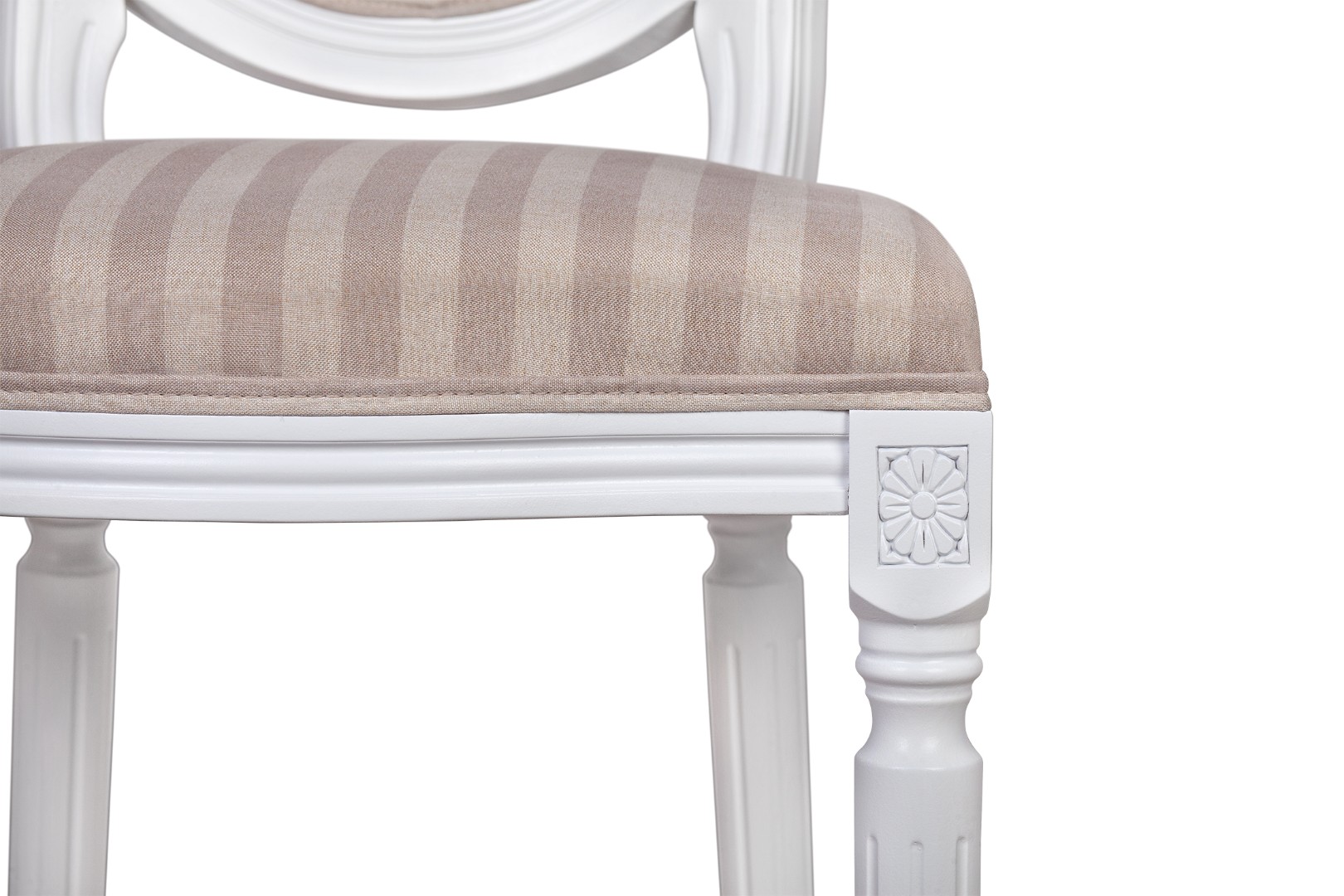 фото Полубарный стул Kosco Average Strip в интерьере в Москве фото Полубарный стул Kosco Average Strip в интерьере