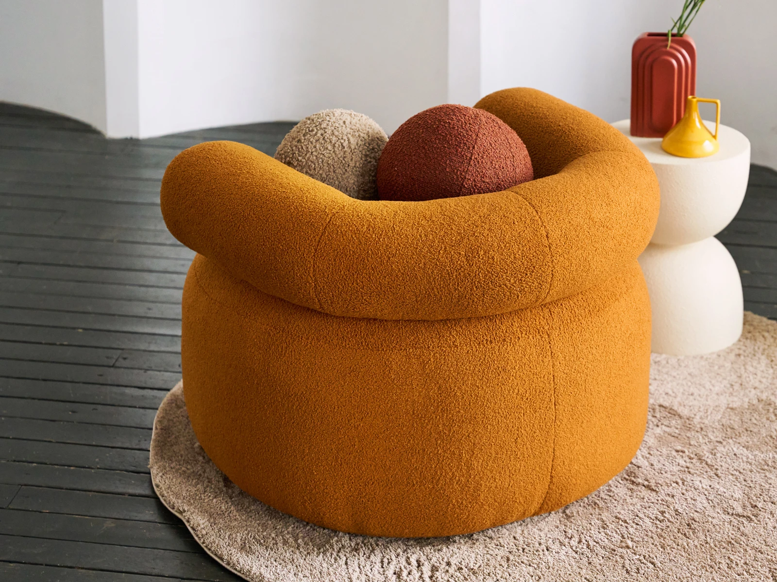 стильное Кресло Tirella вращающееся в Москве стильное Кресло Tirella вращающееся