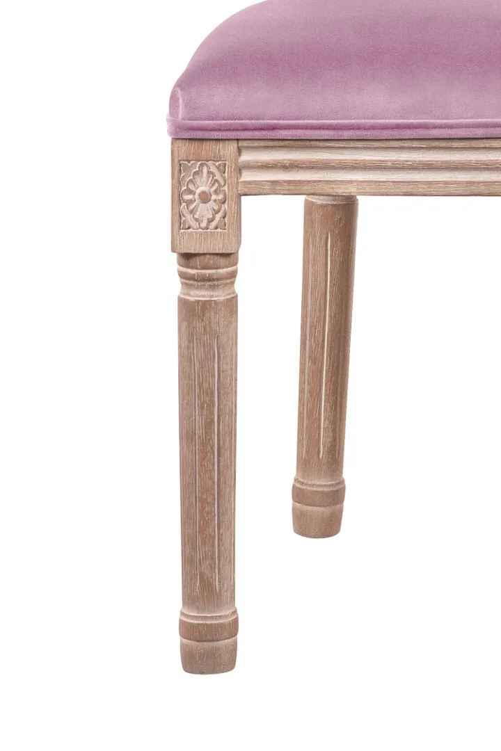 Стул с круглой спинкой Volker Oak Pink в интерьере