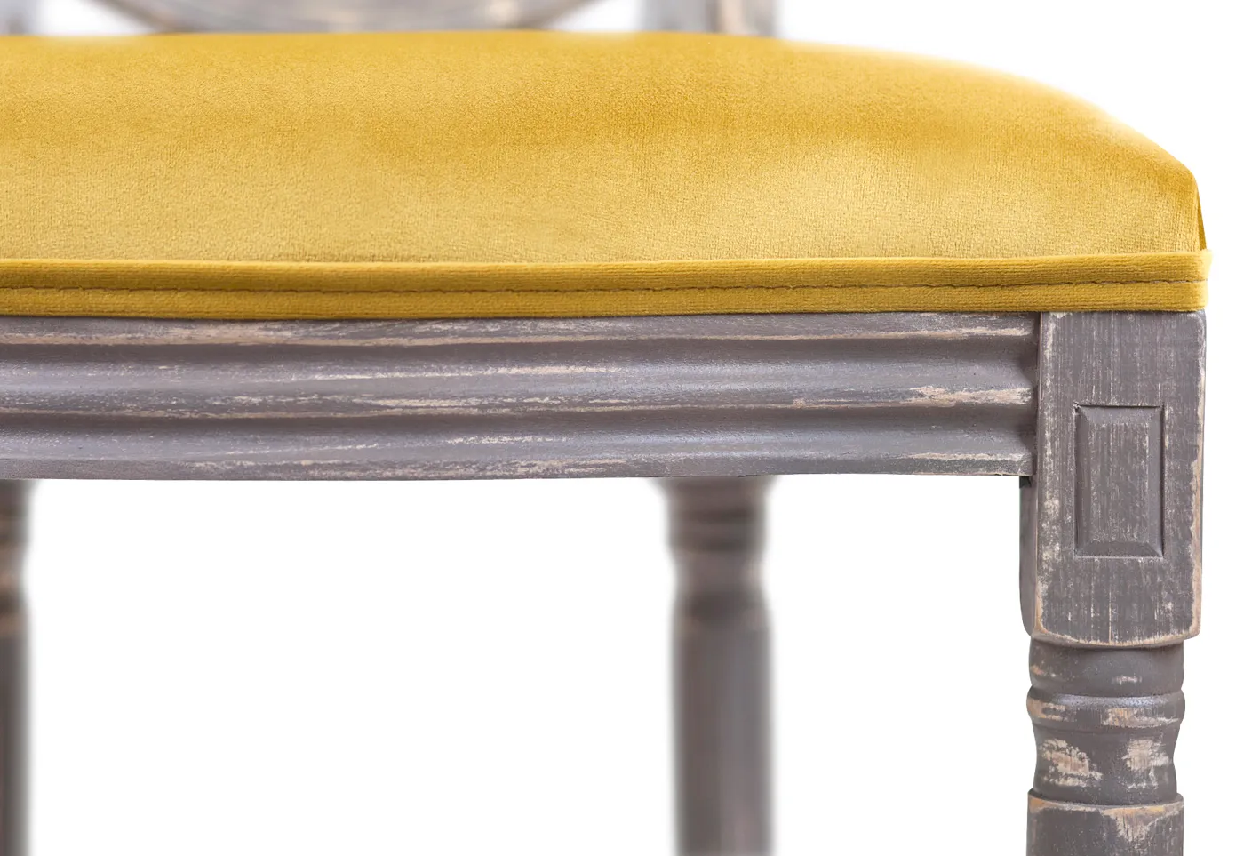 фото Стул Volker Gold Velvet в интерьере в Москве фото Стул Volker Gold Velvet в интерьере в Москве