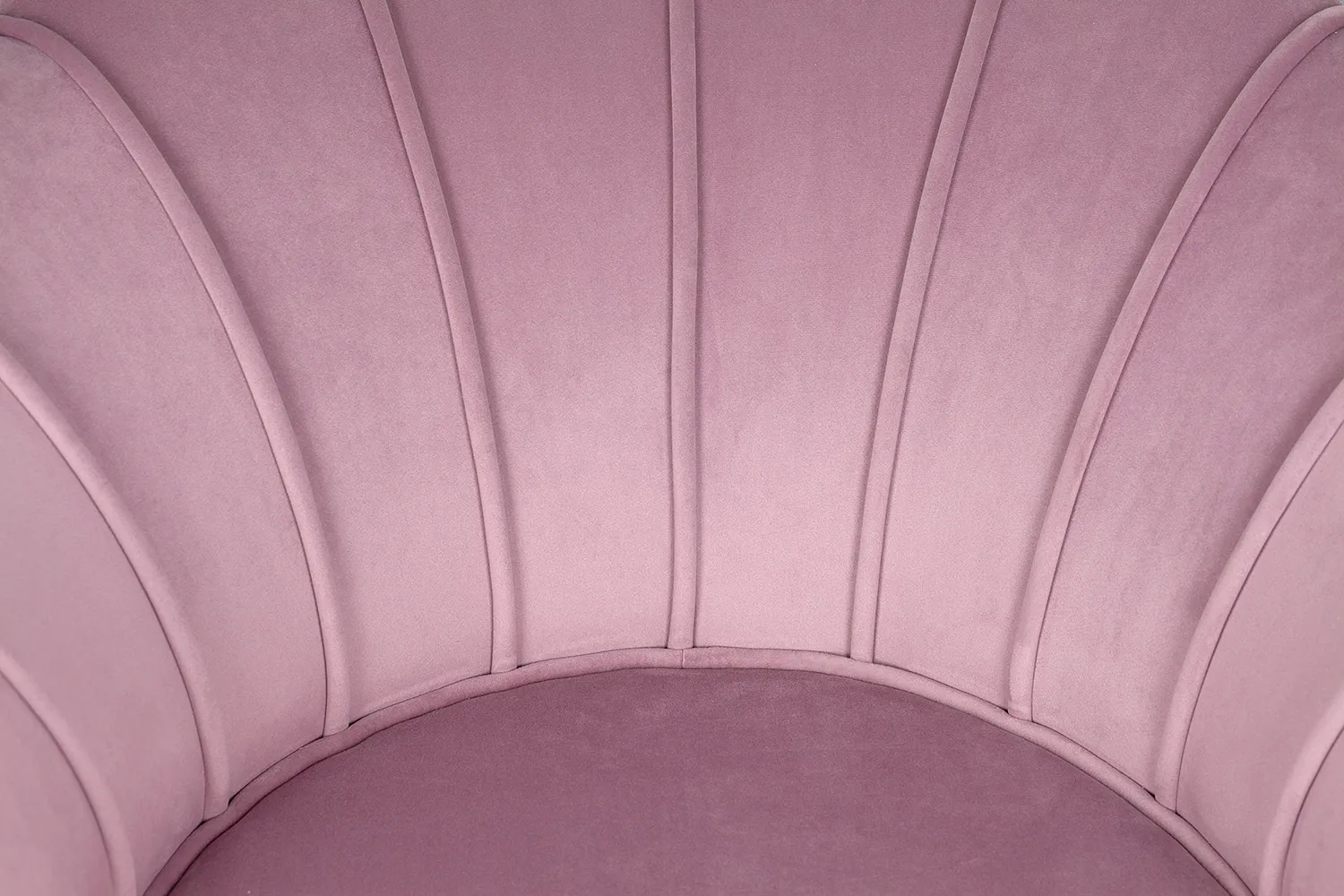 Кресло ракушка Pearl Pink в интерьере в Москве Кресло ракушка Pearl Pink в интерьере