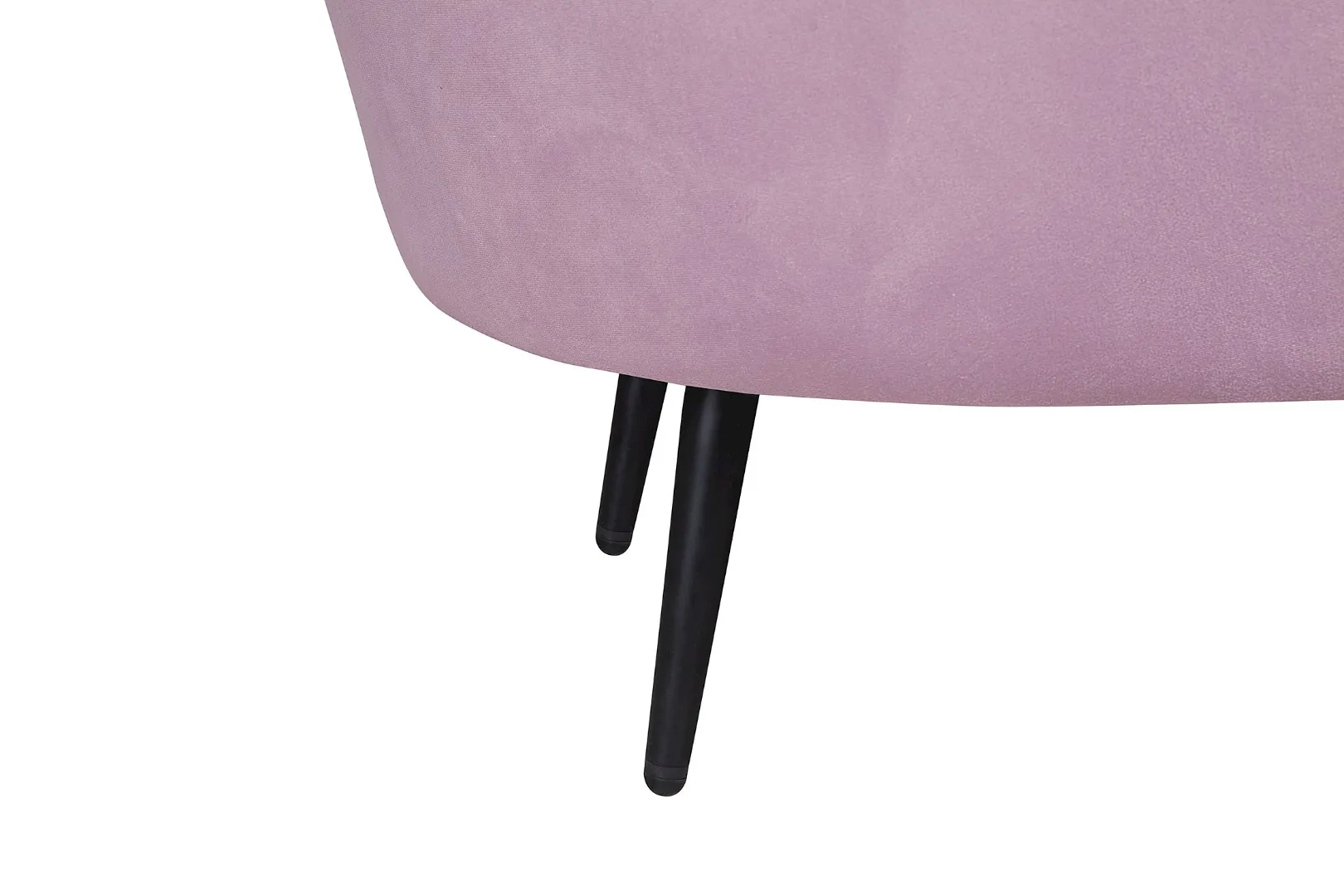 фото Дизайнерский двухместный диван Pearl Double Pink на черных ножках в интерьере
