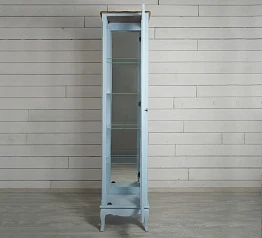 Шкаф "Leontina Blue" для посуды узкий/высокий арт ST9319RB в интерьере