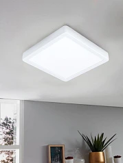 купить 99247 Светодиодный накладной светильник FUEVA 5, 17W (LED), 210х210, H28, 2100lm, 4000K, сталь, белы