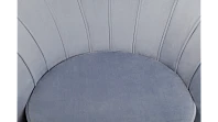 Низкое кресло ракушка Pearl Sky на черных ножках
