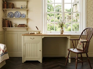 фото Бежевый рабочий стол с дверкой "Оливия (Olivia)" арт GB3001C