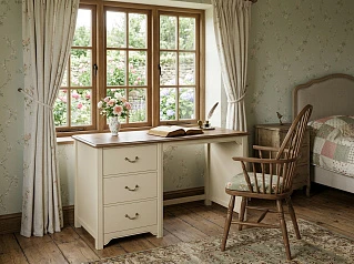 Рабочий стол с ящиками "Оливия (Olivia)" арт GB3002/1000 в интерьере