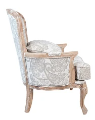 фото Мягкое полукресло с подлокотниками Shea в интерьере